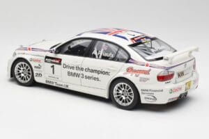 BMW E90 320si #1 A. Priaulx WTCC Champion 2006 Kyosho 1:18 80430429067 メタル - 画像 7/8