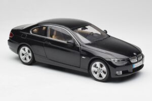 BMW 3 E92 クーペ ブラック Kyosho 1:18 80430407222 メタル - 画像 6/8