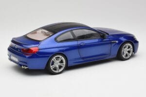 BMW M6 F13 サンマリノブルー Paragon 1:18 80432218737 メタル - 画像 3/7