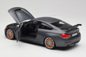 BMW M4 F82 GTS フローズングレー Minichamps 1:18 80432411555 メタル - 画像 5/8