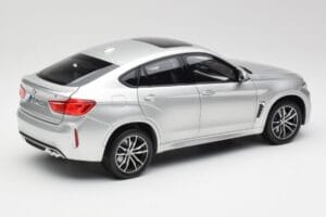 BMW X6 M F86 シルバー Norev 1:18 183200 メタル - 画像 3/8