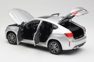 BMW X6 M F86 シルバー Norev 1:18 183200 メタル - 画像 5/8