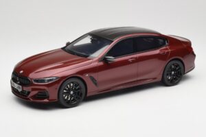 BMW M850i G15 M Performance Melbourne Red Metallic GT Spirit 1:18 GT493 レジン