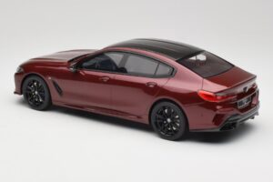 BMW M850i G15 M Performance Melbourne Red Metallic GT Spirit 1:18 GT493 レジン - 画像 5/6