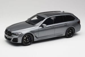 BMW G61 530e M Sport Touring ミネラルグレー GT Spirit 1:18 GT485 レジン