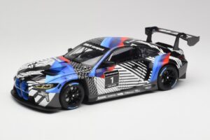 BMW M4 GT3 G82 #1 Test Version 2021 Minichamps 1:18 113222003 メタル