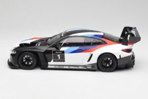 BMW M4 GT3 Presentation Car 2021 Minichamps 1:18 155212000 メタル - 画像 3/6