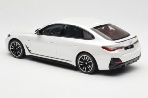 BMW i4 M50 G26 ミネラルホワイトメタリック Otto 1:18 OT1074 レジン - 画像 5/6