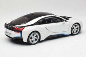 BMW i8 クリスタルホワイト Paragon 1:18 80432336841 メタル - 画像 3/8