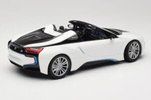 BMW i8 Roadster I15 ホワイトメタリック Minichamps 1:18 155027031 メタル - 画像 2/6