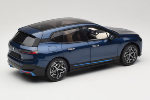 BMW iX Blue Metallic Minichamps 1:18 110023100 メタル - 画像 3/8