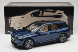 BMW iX Blue Metallic Minichamps 1:18 110023100 メタル - 画像 8/8