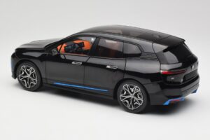 BMW iX Sapphire Black Minichamps 1:18 110023101 メタル - 画像 7/8