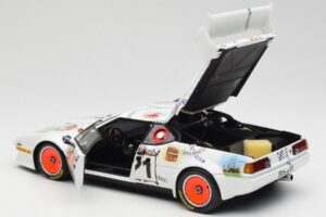 BMW M1 #83 Danner Bayern C. Danner / L. Oberndorfer 24 Hours of Le Mans 1981 Minichamps 1:18 80430306592 メタル - 画像 5/8