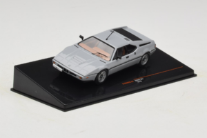 BMW M1 グレー IXO 1:43 CLC602N メタル - 画像 2/4