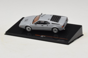 BMW M1 グレー IXO 1:43 CLC602N メタル - 画像 3/4