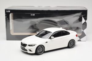BMW M2 Competition F87 ホワイト Minichamps 1:18 155028000 メタル - 画像 6/6