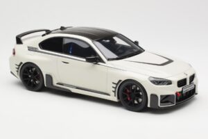 BMW M2 G87 M Performance ホワイト GT Spirit 1:18 GT476 レジン - 画像 4/6