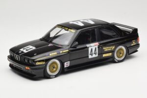 BMW M3 E30 JPS Team BMW #44 J. Richards / T. Longhurst Class Winners Bathurst 1000 1987 Minichamps 1:18 155872044 メタル