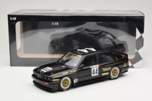 BMW M3 E30 JPS Team BMW #44 J. Richards / T. Longhurst Class Winners Bathurst 1000 1987 Minichamps 1:18 155872044 メタル - 画像 6/6