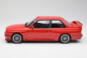 BMW M3 E30 Sport Evolution レッド Otto 1:12 G033 レジン - 画像 3/6