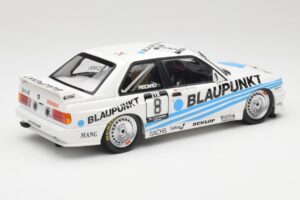 BMW M3 E30 Team Schnitzer #8 O. Manthey DTM 1988 Minichamps 1:18 155882008 メタル - 画像 2/6