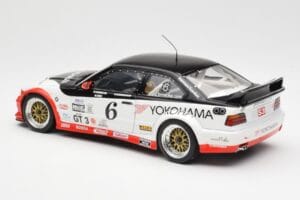 BMW M3 E36 GTR #0 B. Auberlen / M. Simo / P. Cunningham Daytona 24 Hours 1998 UT Models 1:18 39816 メタル - 画像 7/8