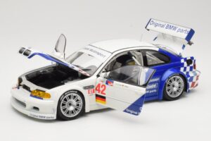 BMW M3 E46 GTR #42 J. Muller / J.J. Lehto ALMS 2001 Minichamps 1:18 80430139183 メタル - 画像 2/8