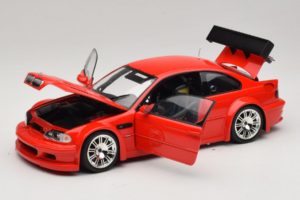 BMW M3 E46 GTR Street レッド Minichamps 1:18 100012101 メタル - 画像 2/8