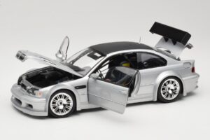 BMW M3 E46 GTR Street シルバー With Carbon Roof Minichamps 1:18 100012102 メタル - 画像 2/8