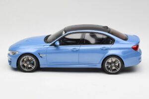 BMW M3 F80 ヤスマリナブルー GT Spirit 1:18 GT055 レジン - 画像 3/6