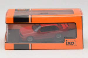 BMW M3 E30 Sport Evolution レッド IXO 1:43 CLC583N メタル - 画像 4/4
