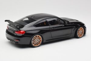 BMW M4 F82 GTS Sapphire Black Metallic Minichamps 1:18 110025220 メタル - 画像 3/8