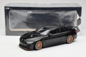 BMW M4 F82 GTS Sapphire Black Metallic Minichamps 1:18 110025220 メタル - 画像 8/8