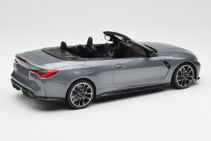 BMW M4 G82 カブリオレ Grey Metallic Minichamps 1:18 155021034 メタル - 画像 2/6