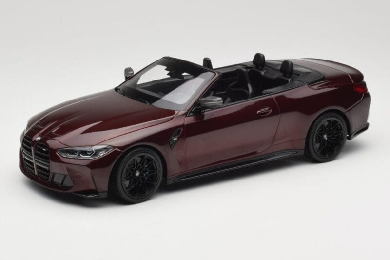 BMW M4 G83 カブリオレ レッドメタリック Minichamps 1:18 155021032 メタル