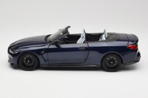 BMW M4 G82 カブリオレ ブルー メタリック Minichamps 1:18 110021031 メタル - 画像 4/8