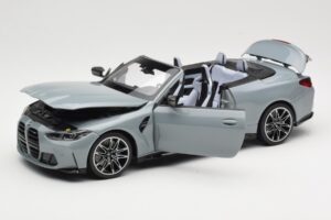 BMW M4 G83 カブリオレ Grey Metallic Minichamps 1:18 110021032 メタル - 画像 2/8