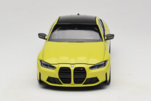 BMW M4 G82 イエロー ディーラー エディション Minichamps 1:18 80435A51949-R1 メタル - 画像 4/10