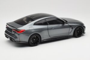 BMW M4 G82 グレー メタリック Minichamps 1:18 113020124 メタル - 画像 3/8