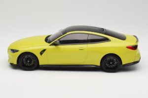 BMW M4 G82 イエロー Minichamps 1:18 155020120 メタル - 画像 3/6