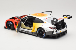 BMW M4 GT3 #72 D. Harper / M. Hesse / C. Weerts BMW M Team RMG 24 Hours of Nurburgring 2024 Minichamps 1:18 113242072 メタル - 画像 5/8