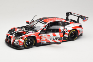 BMW M4 GT3 LMGT3 #31 D. Leung / S. Gelael / A. Farfus Team WRT 2nd Place 24 Hours of Le Mans 2024 Minichamps 1:18 113242431 メ - 画像 2/8