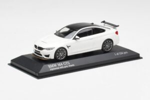 BMW M4 GTS F82 ホワイト グレーホイール Minichamps 1:43 410025221 メタル - 画像 2/4