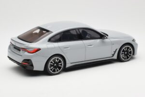 BMW M440i G26 Gran Coupe ブルックリングレーメタリック Otto 1:18 OT454 レジン - 画像 2/6