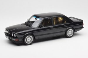BMW M5 E28 ダイヤモンド ブラック Otto 1:18 OT184 レジン