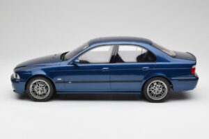 BMW M5 E39 アヴスブルー Otto 1:12 G073 レジン - 画像 3/6