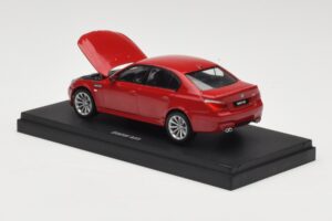 BMW M5 E60 レッド Kyosho 1:43 03503R メタル - 画像 2/4