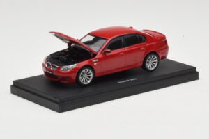 BMW M5 E60 レッド Kyosho 1:43 03503R メタル - 画像 3/4