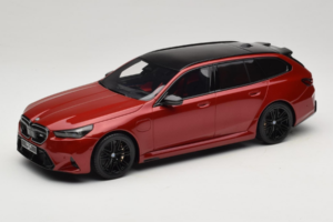 BMW M5 G99 Touring Fire Red GT Spirit 1:18 GT964 レジン